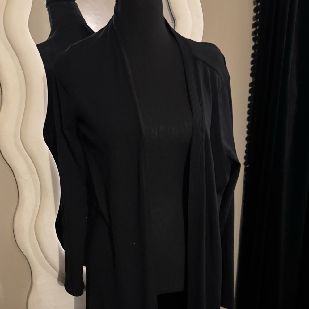 Nina Parker Ribbed Black Open Cardigan